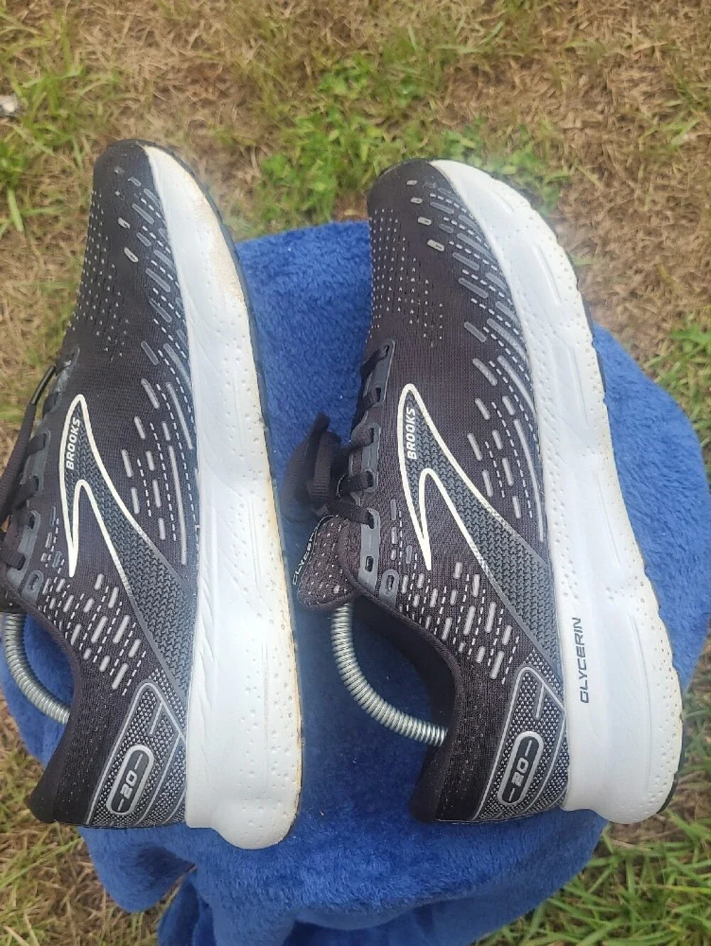 Brooks Men’s Glycerin 20 Running Sneakers - Black & White Size 9.5 Wide (2e)
